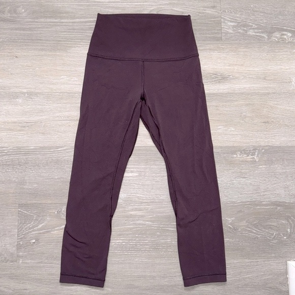 Lululemon Align Crop *21"
Plum Shadow size 4 - Picture 7 of 11